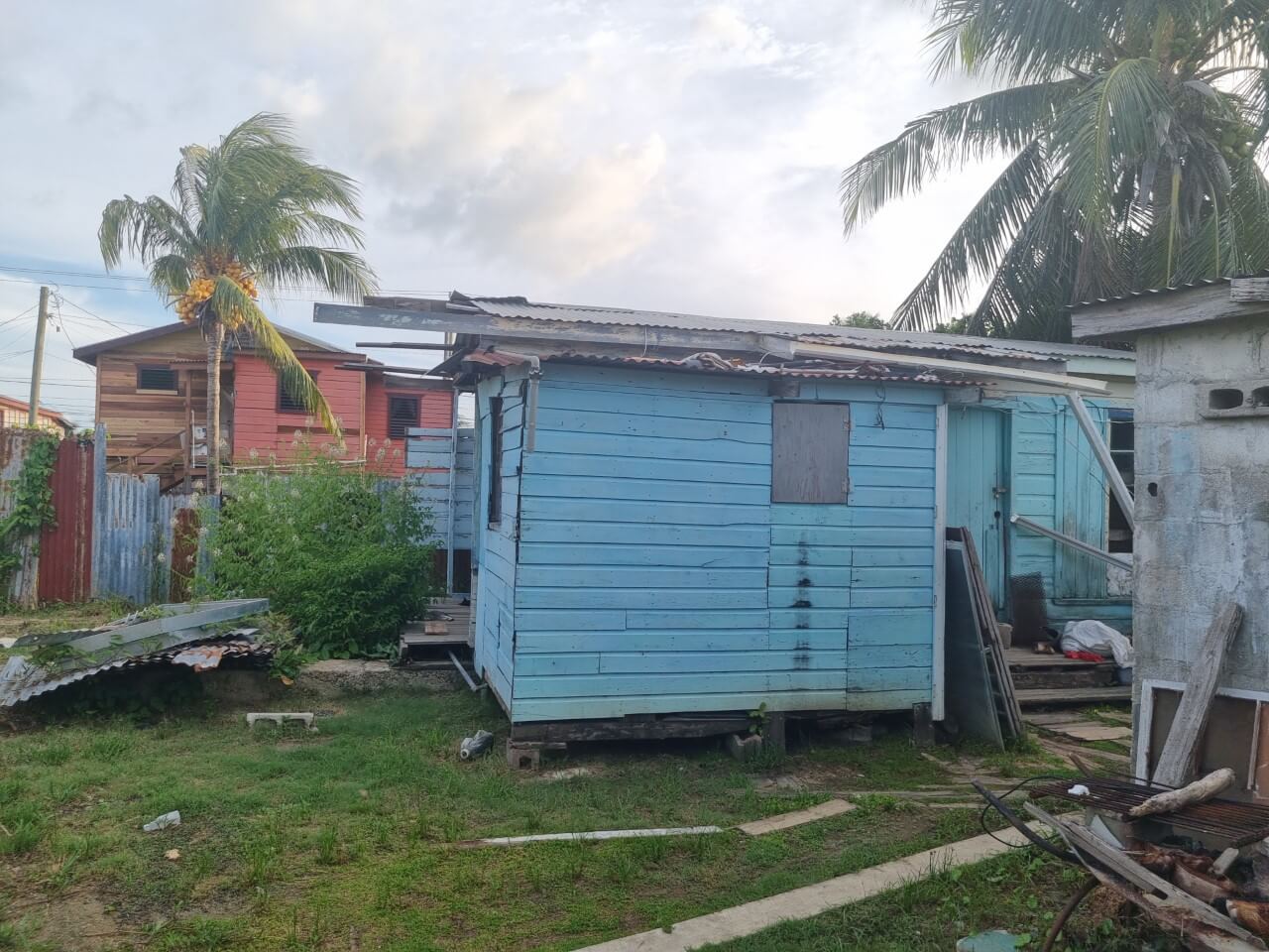 Fixer Upper House For Sale on Benbow ST BZ